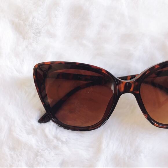 Amelia Tortoise Brown Cat Eye Full Rim Sunglasses - Picture 2 of 9